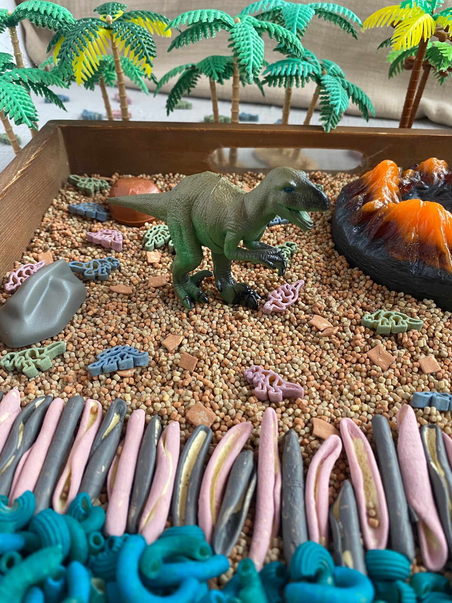 Velociraptor - Toy to Relove