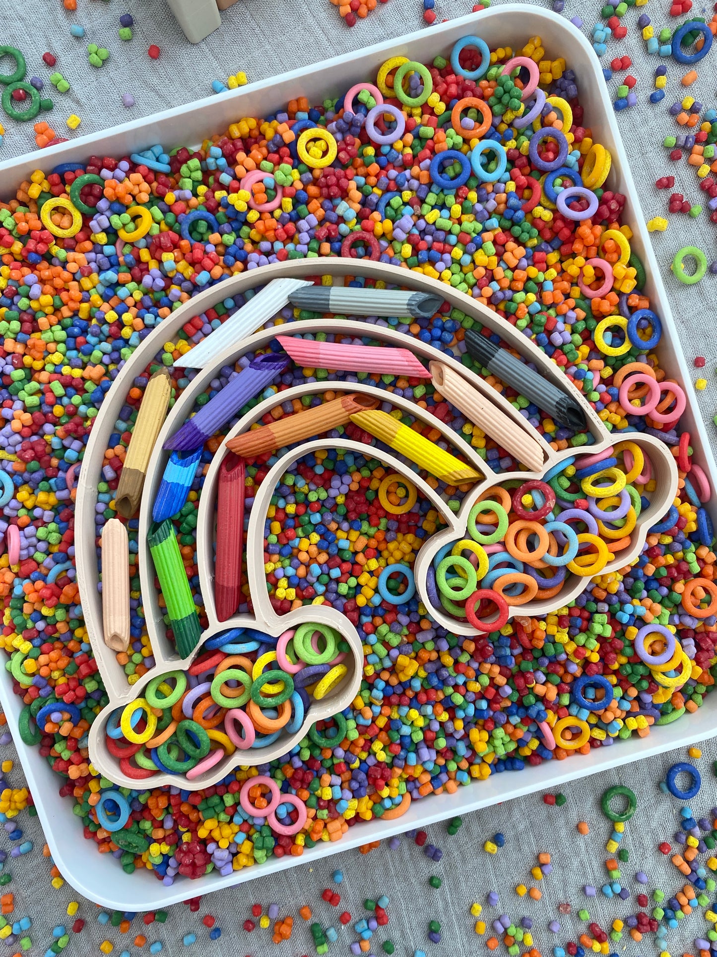 ‘Rainbow Tales' Pour & Explore Mix