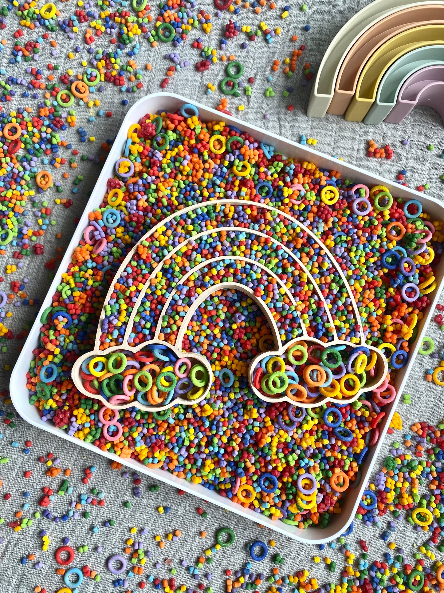 ‘Rainbow Tales' Pour & Explore Mix