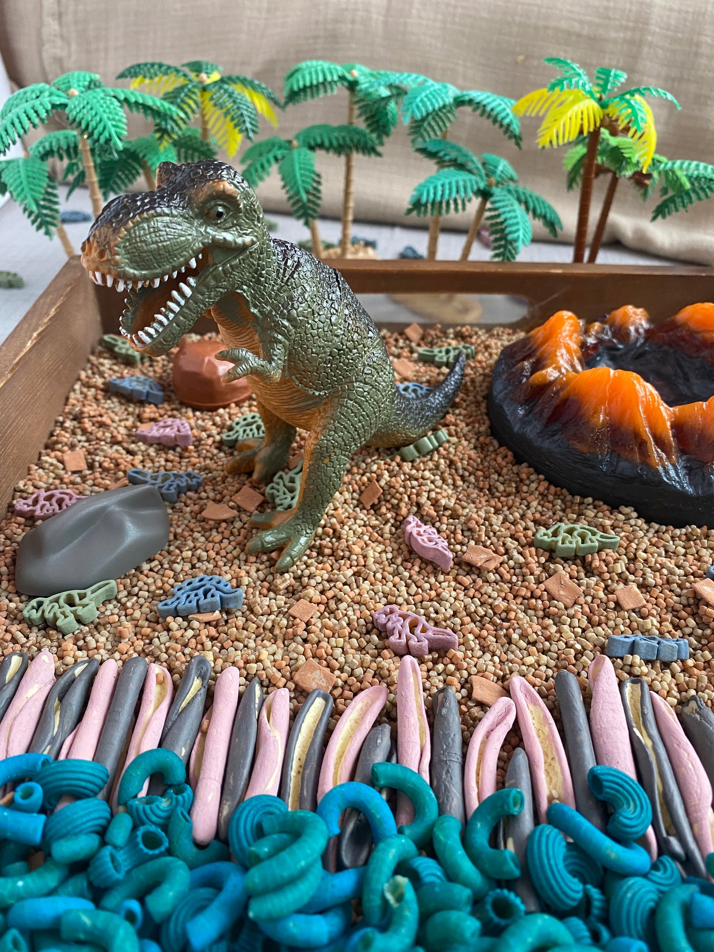 Tyrannosaurus - Toy to Relove