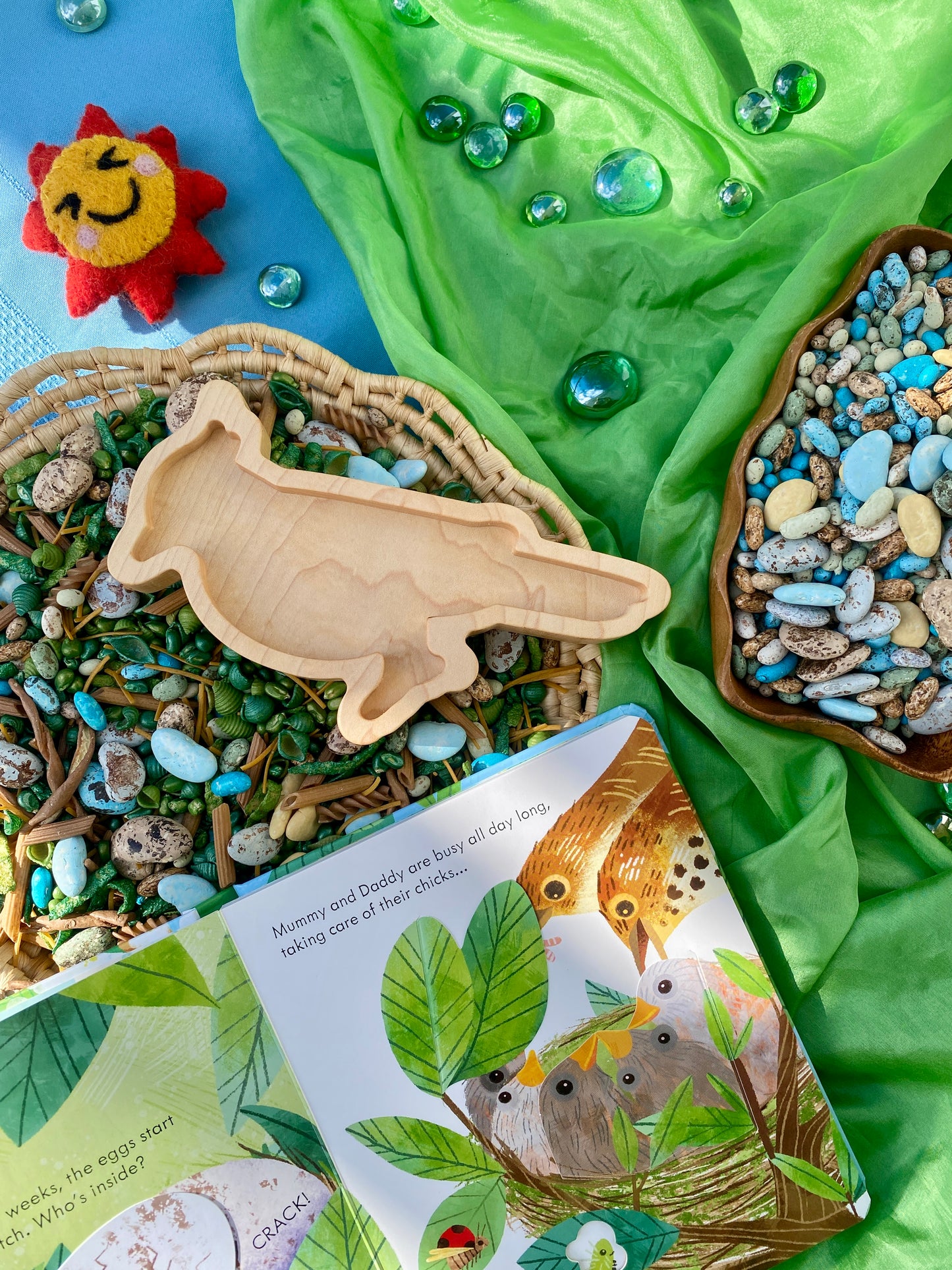‘Hatchling Haven' 2.0 Pour & Explore Mix