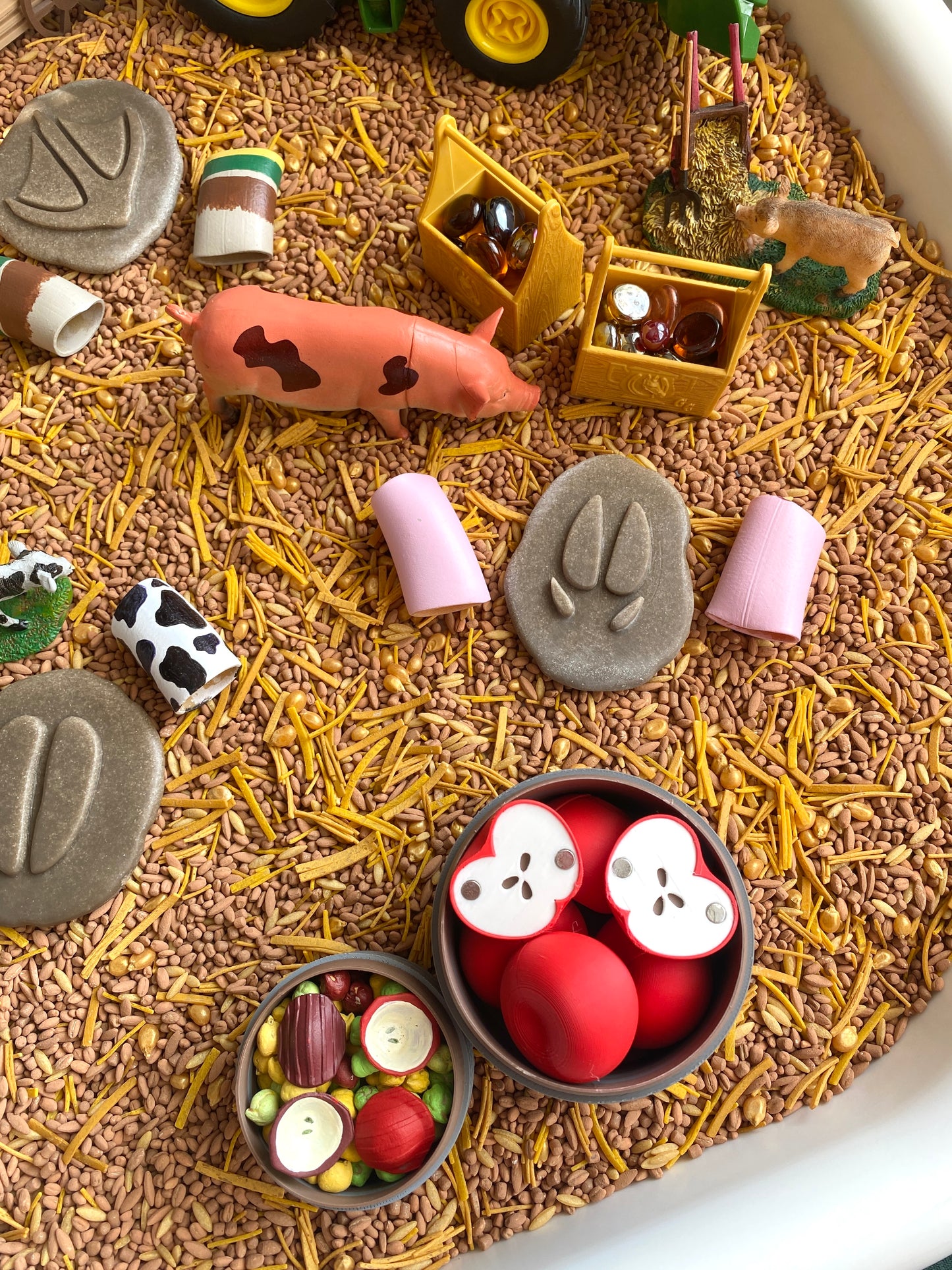 *PREORDER* 'Barnyard Bash' Play Set