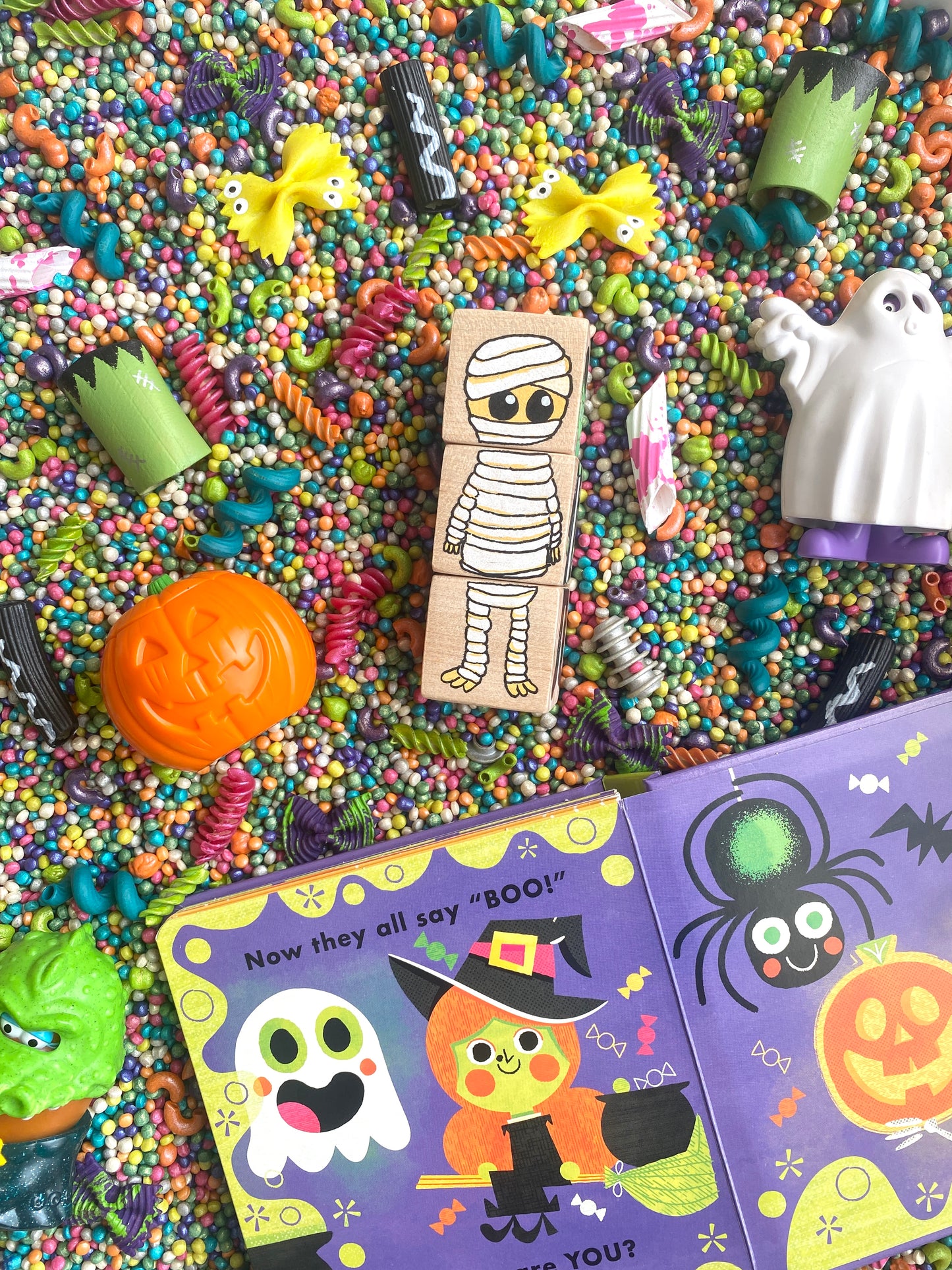 *PREORDER* 'Boo Crew' Pour & Explore Mix restock