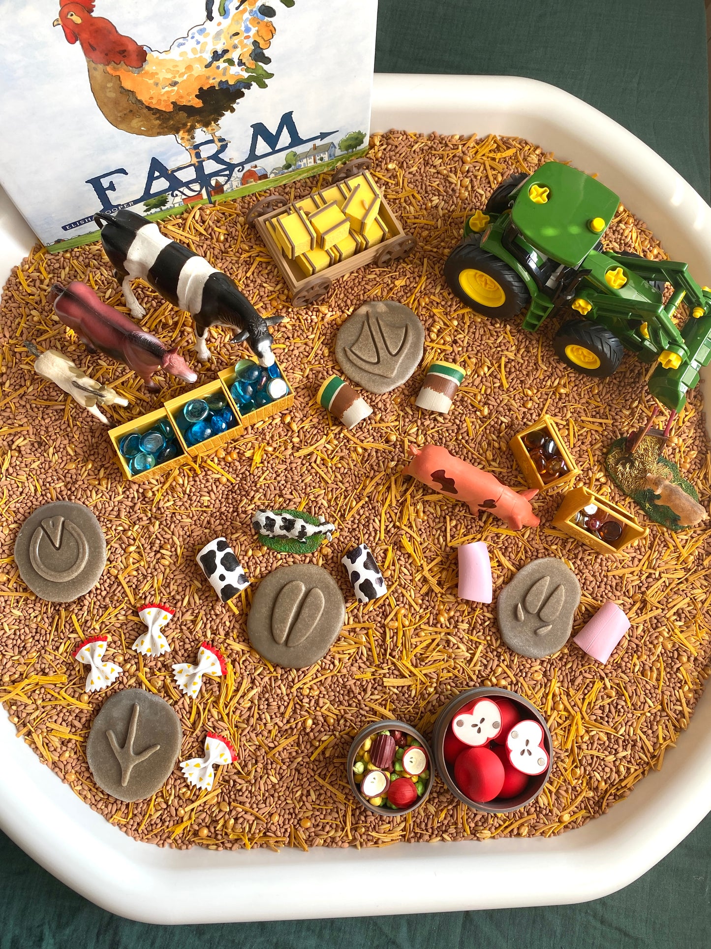 *PREORDER* 'Barnyard Bash' Play Set