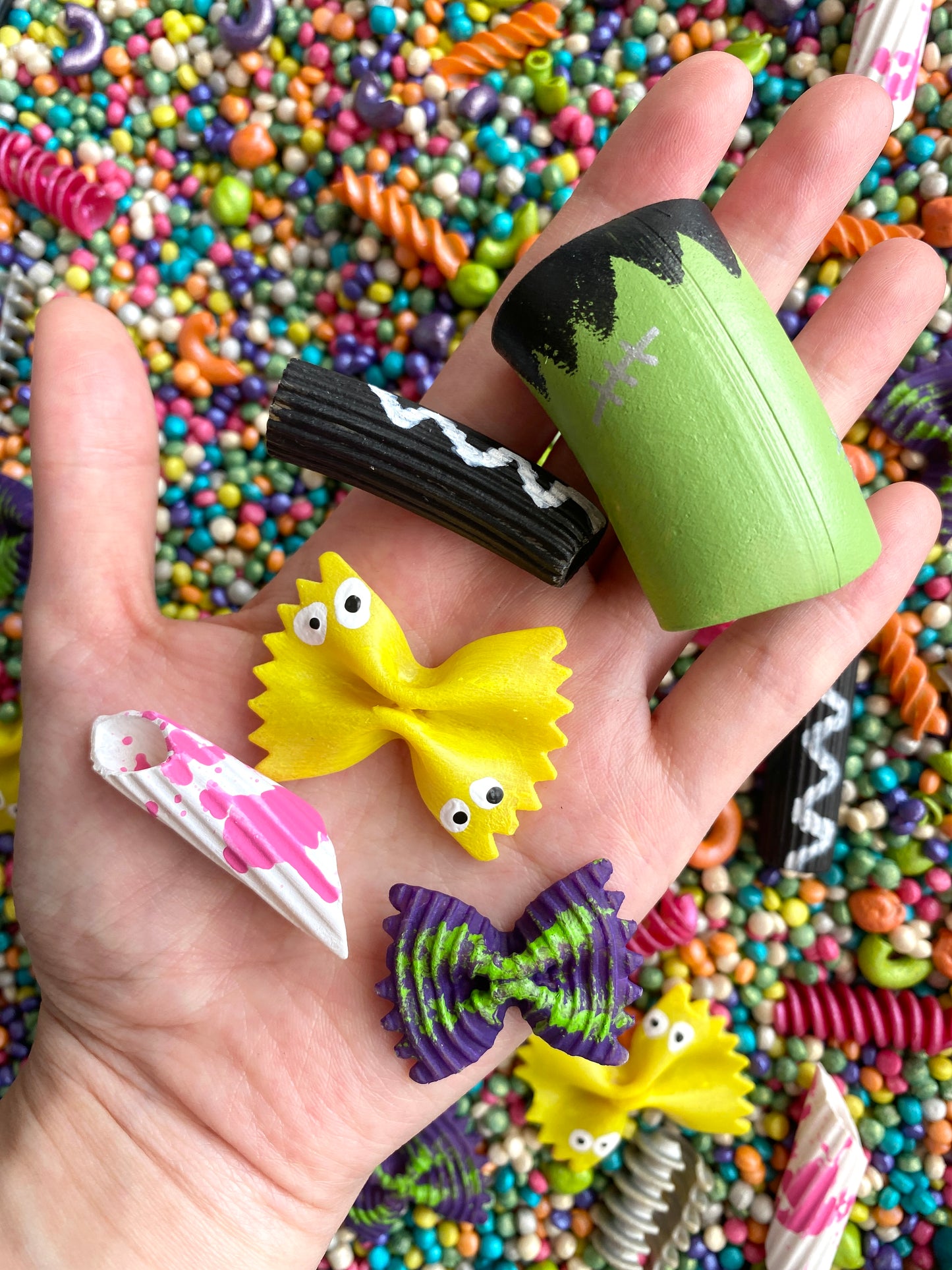 *PREORDER* 'Boo Crew' Pour & Explore Mix restock