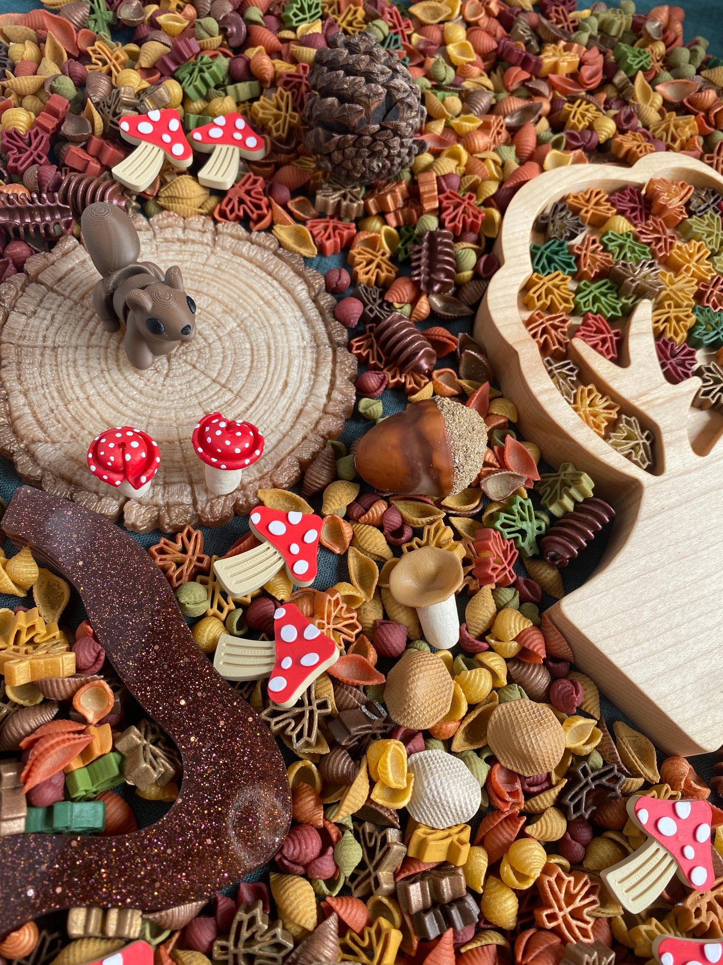 *PREORDER* 'Forage Forest' Pour & Explore Mix restock